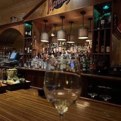 Martino's Lounge - Small cozy bar