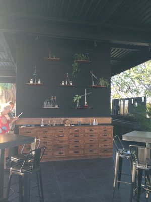 Dalton Gin Bar by null