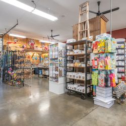 Shawnee Springs Market - All kinds of seasonal products for sale