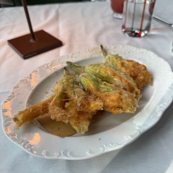 Tre Dita - Italian Near Me - Chicago, Illinois Tre Dita - Italian Near Me - Chicago, Illinois