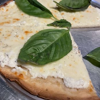 SOLORZANO’S PIZZERIA - Updated February 2026 - 51 Photos & 75 Reviews