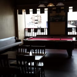 Sidelines Sports Bar & Grill