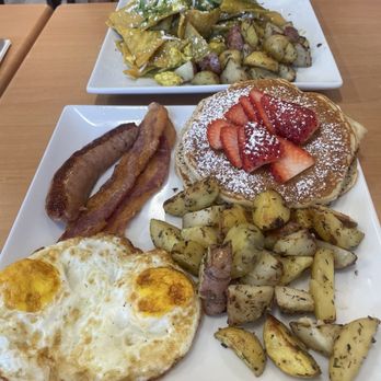 Fleur Café - Coffee & Tea Near Me - Los Angeles, California Fleur Café - Coffee & Tea Near Me - Los Angeles, California