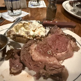 Saltgrass Steak House - Steakhouses Near Me - Bee Cave, Texas