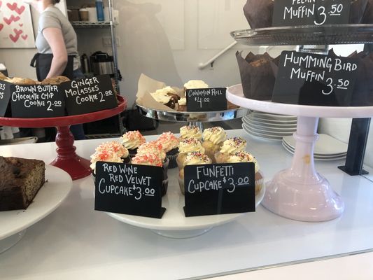 Monday Bakery by null