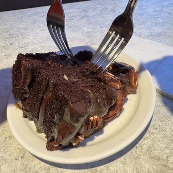 Cafe Latte - Comfort Food Near Me - Saint Paul, Minnesota