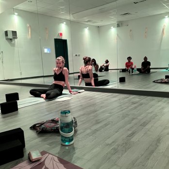 YogaSix - Old Henry - Rhonda in class - Yoga Near Me - Louisville, Kentucky YogaSix - Old Henry - Rhonda in class - Yoga Near Me - Louisville, Kentucky