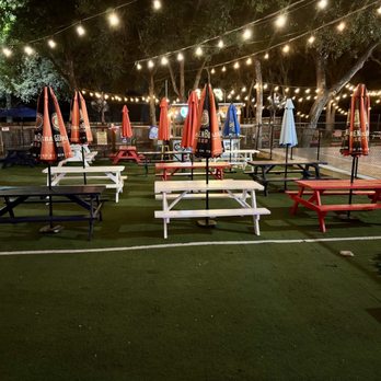 Tommy John’s Tailgate - Outdoor Seating - Burgers Near Me - San Antonio, Texas Tommy John’s Tailgate - Outdoor Seating - Burgers Near Me - San Antonio, Texas