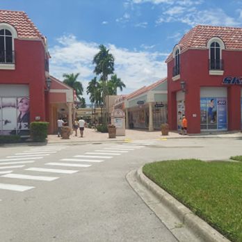 Miromar Outlets - Shopping Centers Near Me - Estero, Florida Miromar Outlets - Shopping Centers Near Me - Estero, Florida