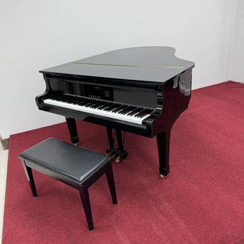 Magic Piano Movers - Yamaha grand Piano moving from upper Manhattan to Jackson Heights NY in Queens. - Piano Services Near Me - Forest Hills, New York Magic Piano Movers - Yamaha grand Piano moving from upper Manhattan to Jackson Heights NY in Queens. - Piano Services Near Me - Forest Hills, New York