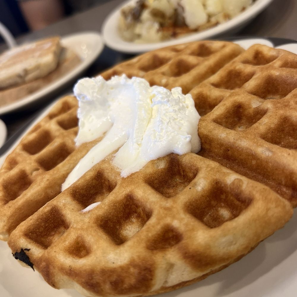 Gus Balons Restaurant - Fresh waffle! - Breakfast & Brunch Near Me - Tucson, Arizona Gus Balons Restaurant - Fresh waffle! - Breakfast & Brunch Near Me - Tucson, Arizona