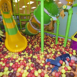 Kids Art & Café