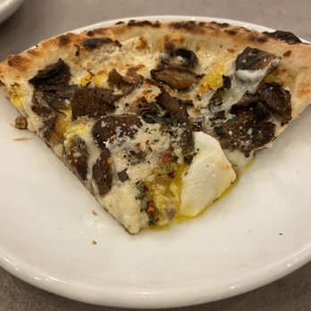 3 Sons Brewing - Funghi Pizza - Breweries Near Me - Dania Beach, Florida