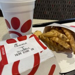 Spicy Deluxe meal Spicy Deluxe meal