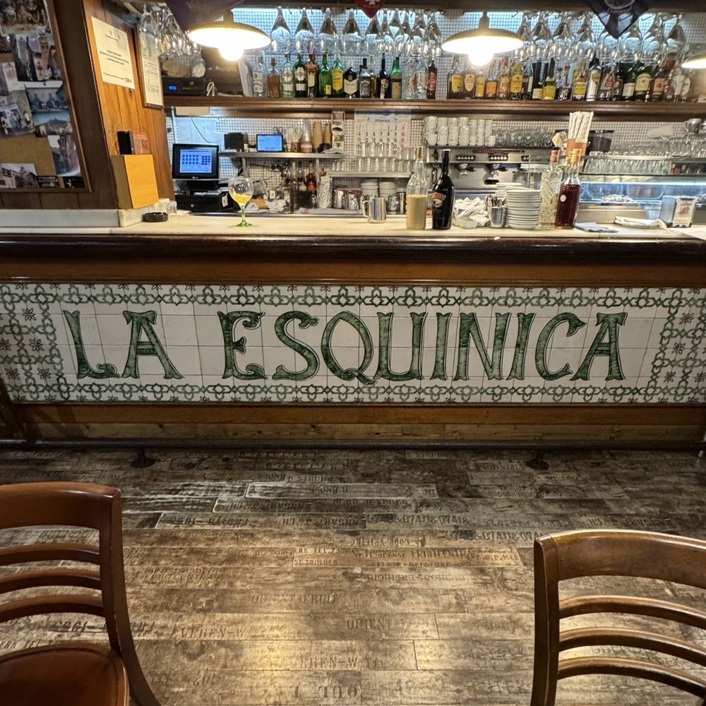 La Esquinica - Tapas Bars Near Me - Barcelona, B