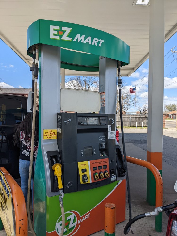 EZ MART Updated August 2024 3300 SW 44th St, Oklahoma City