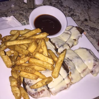 Elliot's - Steak tidbits with fries - Seafood Near Me - Freeport, New York Elliot's - Steak tidbits with fries - Seafood Near Me - Freeport, New York