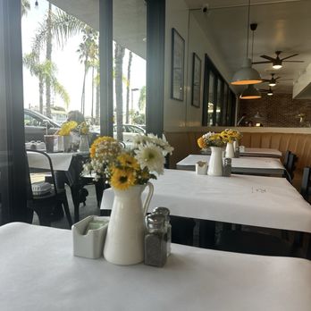 The Small Café - Breakfast & Brunch Near Me - Long Beach, California The Small Café - Breakfast & Brunch Near Me - Long Beach, California