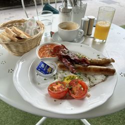 Cafe Little Britain - The full English breakfast with a flat white and a glass of homemade orange juice.