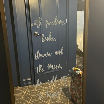Hotel Blake - Adorable saying on full length mirror in the room - Hotels Near Me - Chicago, Illinois Hotel Blake - Adorable saying on full length mirror in the room - Hotels Near Me - Chicago, Illinois