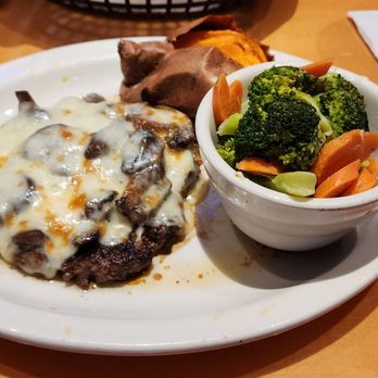 Texas Roadhouse - Roadkill Hamburger Steak - Steakhouses Near Me - Foley, Alabama Texas Roadhouse - Roadkill Hamburger Steak - Steakhouses Near Me - Foley, Alabama