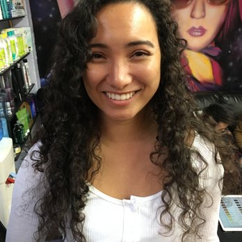Foxycut Salon - Before - Hair Salons Near Me - Seattle, Washington