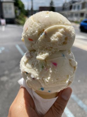 C & C CREAMERY by null