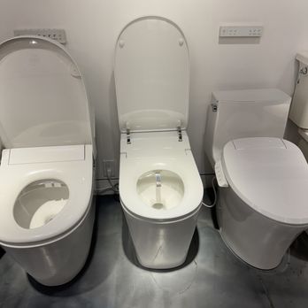 KOHLER Store - Awesome toilet (in the middle). I think it's called The Leap ??? - Kitchen & Bath Near Me - Los Angeles, California KOHLER Store - Awesome toilet (in the middle). I think it's called The Leap ??? - Kitchen & Bath Near Me - Los Angeles, California