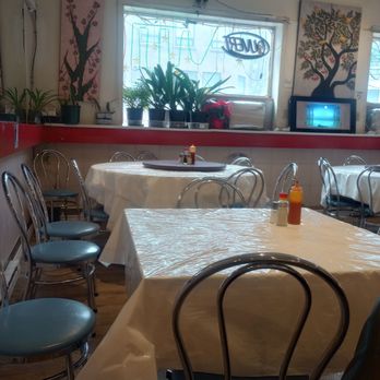 Amigo - Inside the restaurant. - Chinese Near Me - Montreal, Quebec