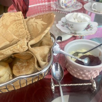 Tea at 1024 - 7/31/22 - Tea Rooms Near Me - Honolulu, Hawaii Tea at 1024 - 7/31/22 - Tea Rooms Near Me - Honolulu, Hawaii