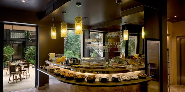 B Montmartre Hôtel by null