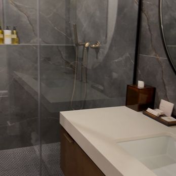 Thompson Houston - Hotels Near Me - Houston, Texas