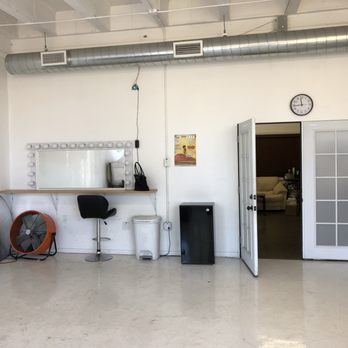 FD Photo Studio - Hill 1 - Art Space Rentals Near Me - Los Angeles, California FD Photo Studio - Hill 1 - Art Space Rentals Near Me - Los Angeles, California