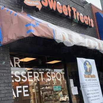 Manny's Sweet Treats - Open for curbside pick up - Waffles Near Me - Mineola, New York Manny's Sweet Treats - Open for curbside pick up - Waffles Near Me - Mineola, New York