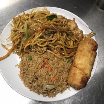 Great Wall - shrimp lo mein comb - Chinese Near Me - Stockbridge, Georgia
