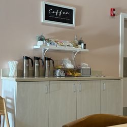 810 Coffee Den