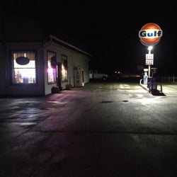 Orwell Gas N Go - $2.11 and as you can tell NO SNOW!