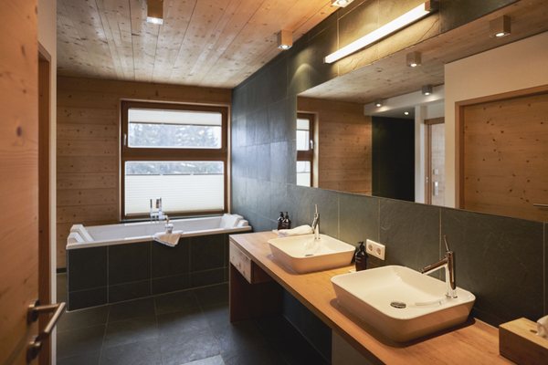Holzhotel Forsthofalm by null