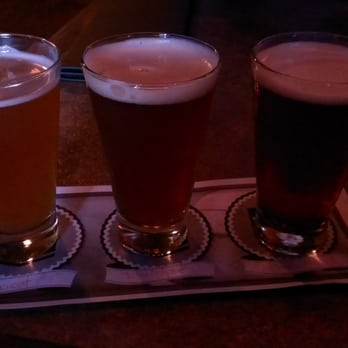 Hops Pub - Beer flight - Pubs Near Me - New Westminster, British Columbia