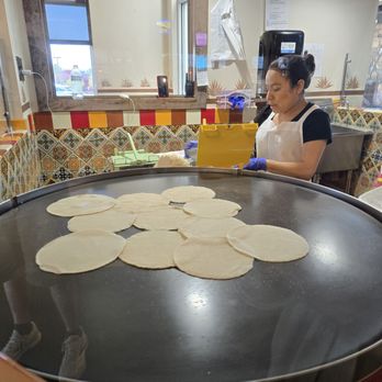 Los Dos Potrillos - Tortilla making - Mexican Near Me - Parker, Colorado Los Dos Potrillos - Tortilla making - Mexican Near Me - Parker, Colorado
