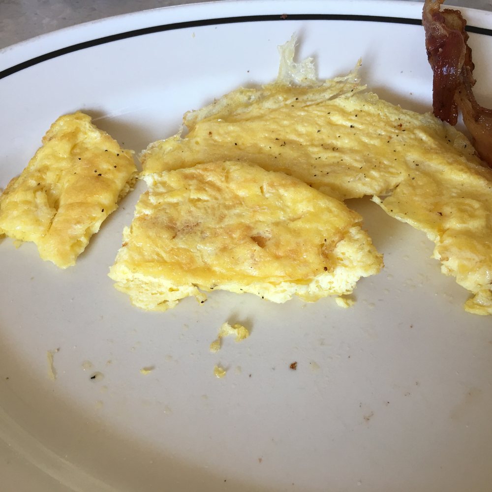 Lil'Bits - I ordered scrambled eggs and got an egg Frisbee instead - American Near Me - Grover Beach, California Lil'Bits - I ordered scrambled eggs and got an egg Frisbee instead - American Near Me - Grover Beach, California