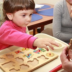 Achieve Beyond Pediatric Therapy & Autism Services - Bilinguals Inc provides pediatric therapy services to children in the New York Metro Area