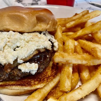 Brooks Burgers - Fig & F.I.N.E. - Burgers Near Me - Naples, Florida Brooks Burgers - Fig & F.I.N.E. - Burgers Near Me - Naples, Florida