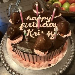 Sweet Pea Bakery - Birthday cake