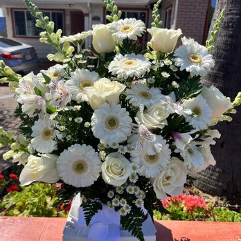 Lisa's Flower Shop  - Florists Near Me - San Jose, California
