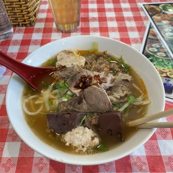Son Kieu - Bún bò ngon nhất OC - Vietnamese Near Me - Westminster, California Son Kieu - Bún bò ngon nhất OC - Vietnamese Near Me - Westminster, California