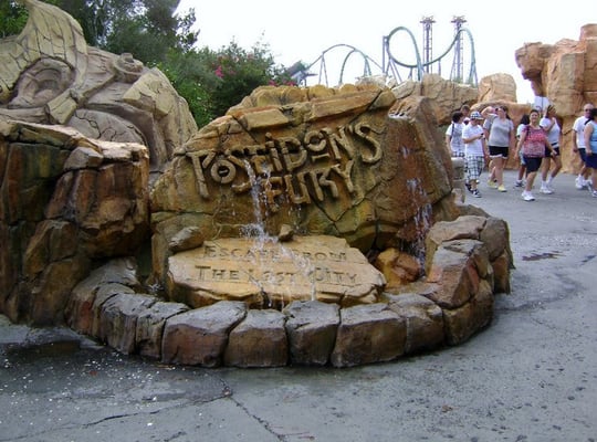 The Wizarding World of Harry Potter - Hogsmeade by null