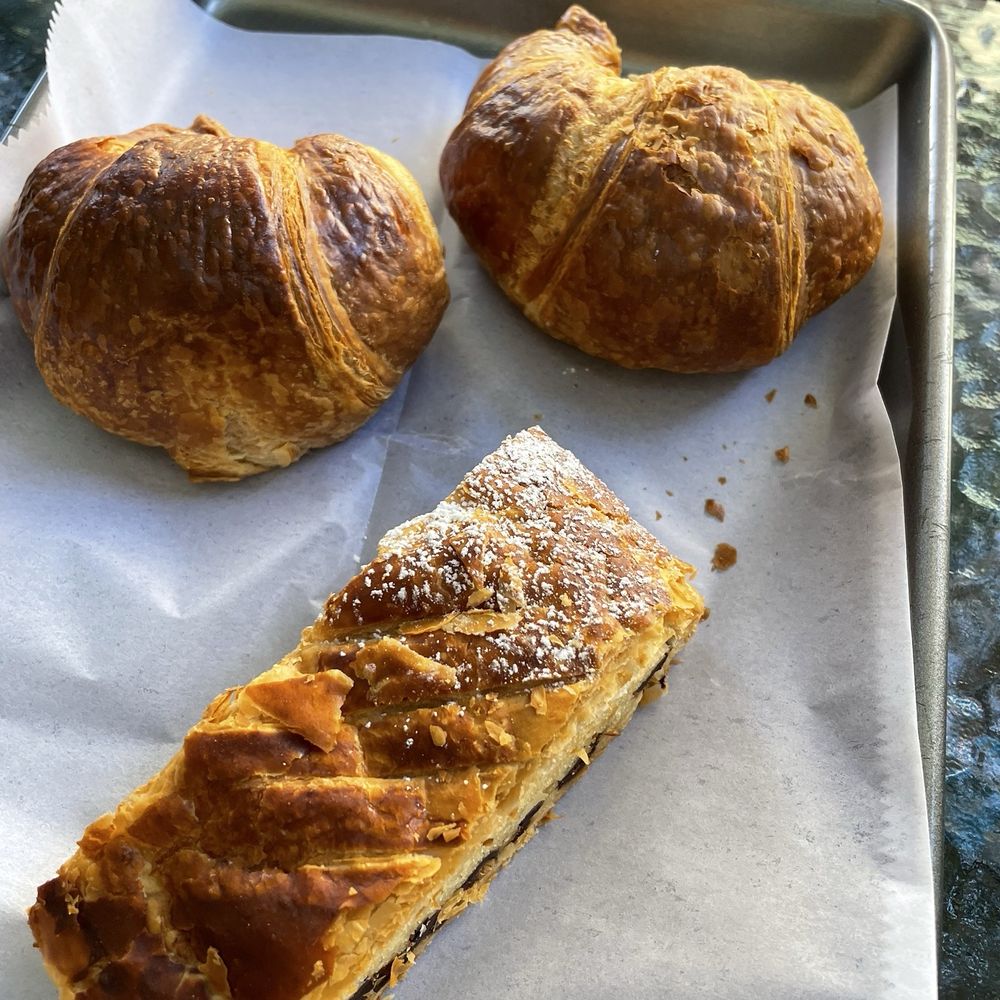 Le Chambertin - Desserts Near Me - Charleston, South Carolina