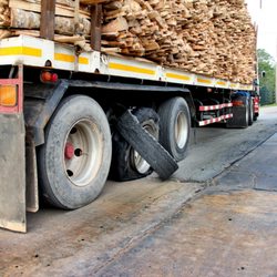 Bachman Truck Tire Service - Emergency Semi Truck Tire Repair
