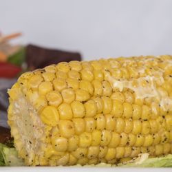 Burgers & Ribs - ELOTE CON MANTEQUILLA